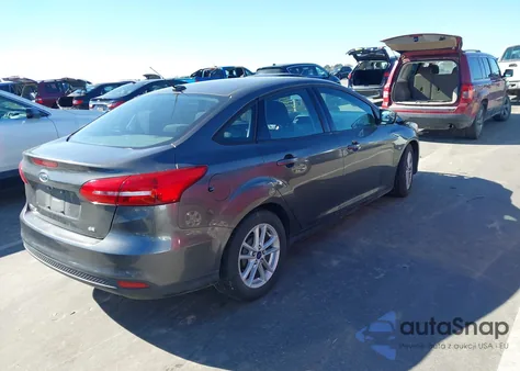 2015 Ford Focus Se z USA, uszkodzony, nr VIN 1FADP3F25FL342435